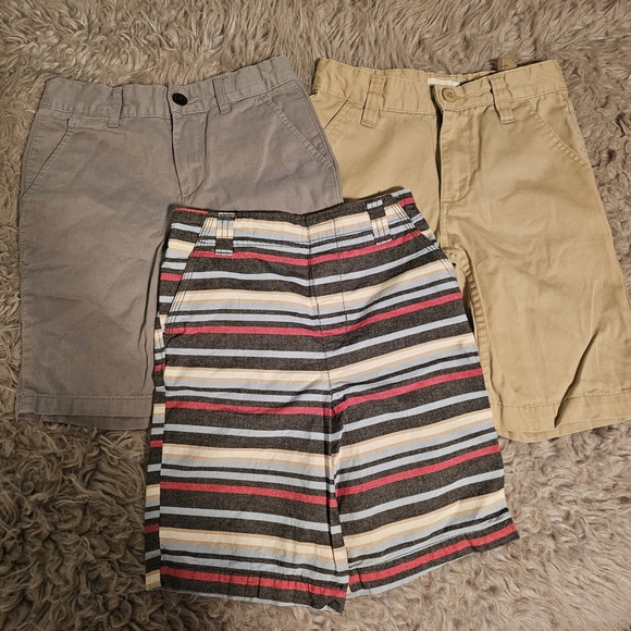 The Children's Place Gray, Tan, and Multicolor Striped Shorts Trio - Picture 1 of 4
